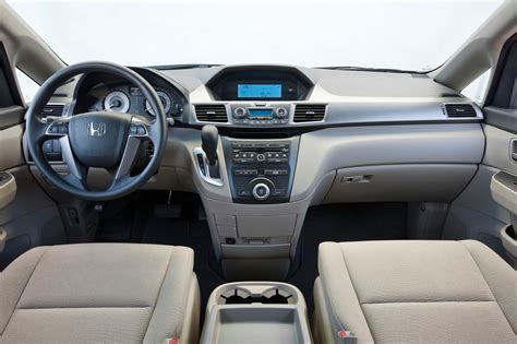 2014 Honda Odyssey VINs, Configurations, MSRP & Specs - AutoDetective