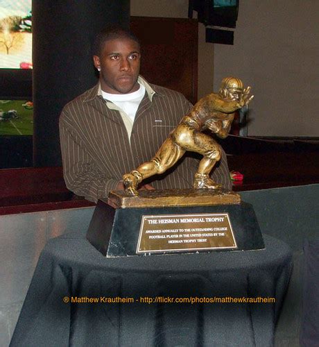 USC's Reggie Bush and the Heisman Trophy | taken at the ESPN… | Flickr