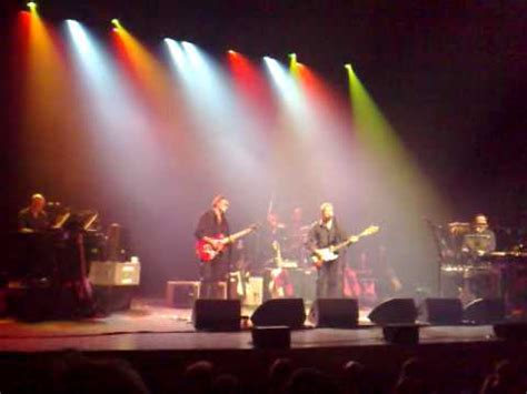 10CC Dreadlock Holiday Veenendaal 17 March 2009 - YouTube