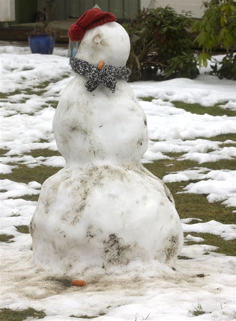 Photos From Haninge: Melting Snowman