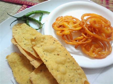 Gujarati Fafda Recipe | How to Make Fafda | फाफड़ा रेसिपी.