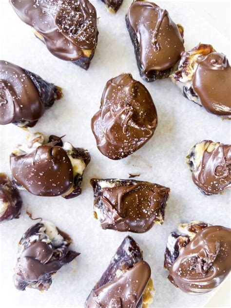 Salted Caramel Chocolate Date Balls - Entirely Emmy