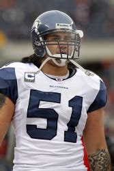 Linebacker Lofa Tatupu returning to NFL - Yahoo Sports