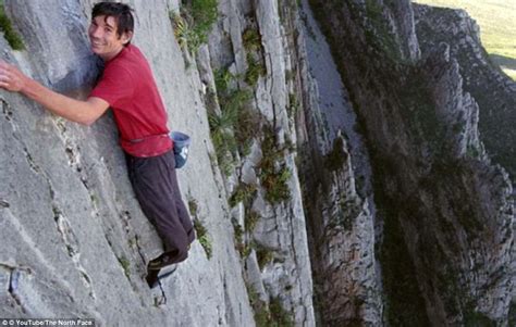 Alex Honnold makes history - Scales El Capitan with no ropes or safety ...