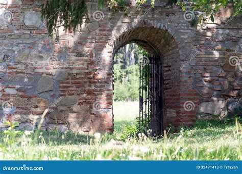 Medieval Monastery Garden Gate Stock Photos - Image: 32471413