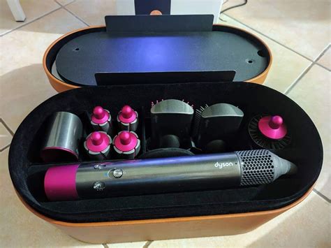 DYSON AIR WRAP, Beauty & Personal Care, Hair on Carousell