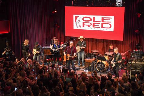 Ole Red Gatlinburg Celebrates Grand Opening With Performance By Blake Shelton - Ole Red Gatlinburg