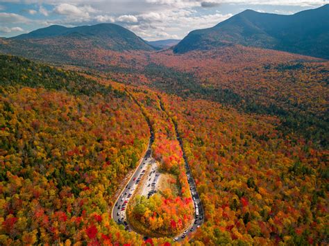 10 Scenic Drives That Show Off The Best Fall Foliage On The East Coast