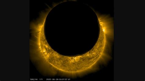 Increíbles avistamientos del eclipse solar desde el espacio - Notiulti