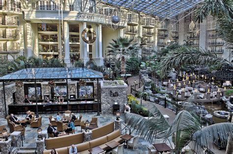 Gaylord Opryland reopens with new restaurants, holiday extravaganzas