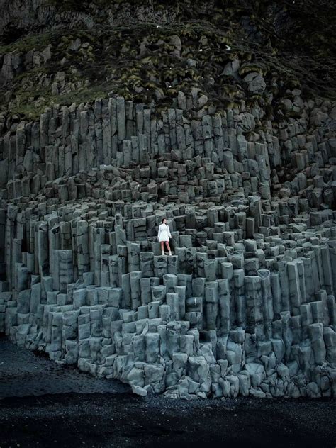 7 famous places to see basalt columns in Iceland