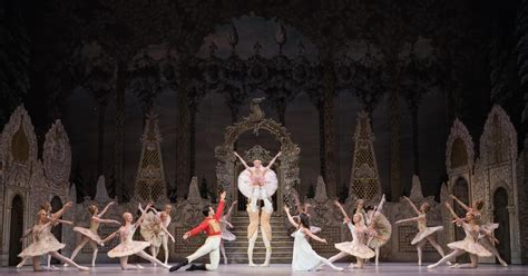 Peter Wright’s The Nutcracker Returns to the Royal Ballet so it is Officially Christmas – Seen ...