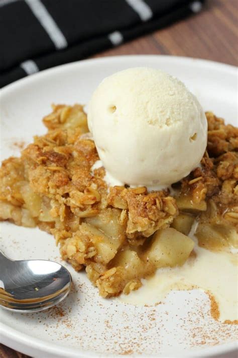 Vegan Apple Crisp - Loving It Vegan