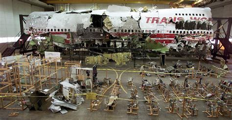 Here's how airplane crash investigations work, according to an aviation ...