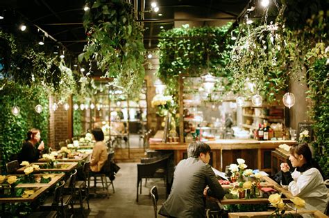 Cafe Restaurant Garden Design / Urban Garden Restaurant in Athens - InteriorZine / Restaurant ...