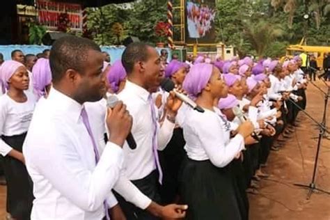 YOUTH CHOIR MINISTRATION ON DAY 2 OF #UMUALAOMA2019 CRUSADE Photo ...