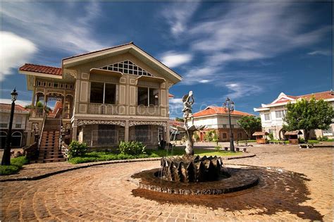 Las Casas Filipinas de Azucar, Bataan | Las casas filipinas de acuzar, Philippine architecture ...