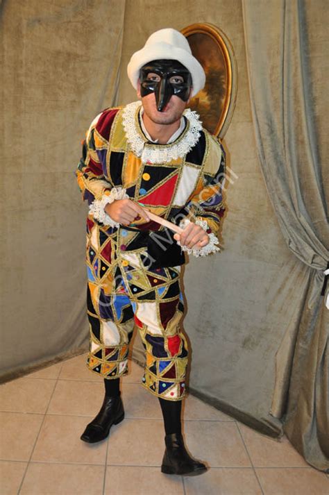 Arlecchino-Commedia-dell'Arte-Costume (9)