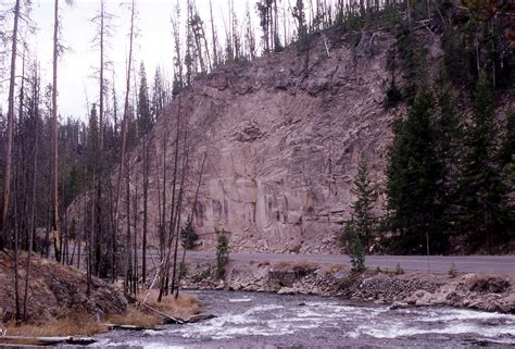 7 cool facts about the one and only Yellowstone Caldera