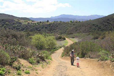 Paradise Falls (Wildwood Falls) - Hike to one of SoCal's best waterfalls