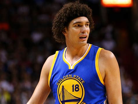 Anderson Varejao va acccepter la bague de champion des Warriors