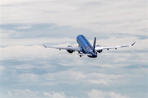 Breeze Airways Launches 20 New Routes Across the U.S. - Business Traveler USA