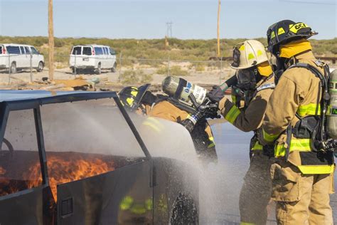 U.S. Army Reserve Firefighters Cool Autumn Flames | Article | The United States Army