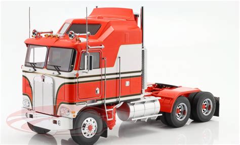 1/18 Road Kings 1976 Kenworth K100 Aerodyne Truck (Red & White) Diecast Car model - LIVECARMODEL.com