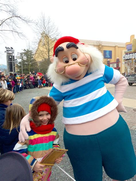 Disneyland Paris - Meeting the characters - Romanian Mum Blog