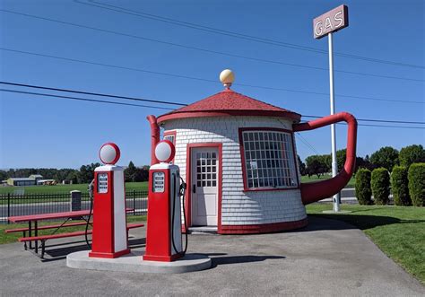 Quirky Attraction: The Teapot Gas Station in Zillah, Washington – Quirky Travel Guy