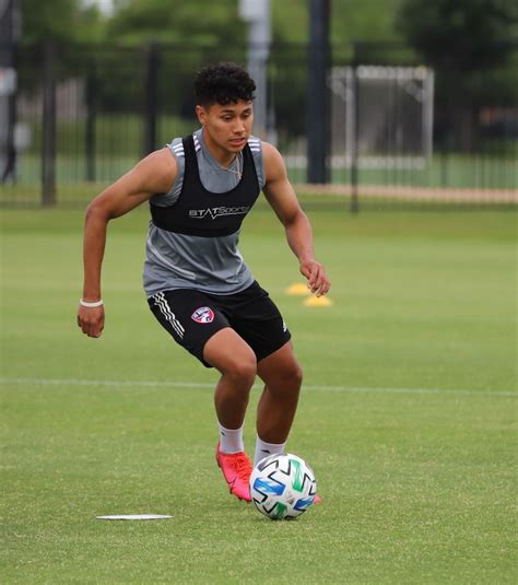 MLS FC DALLAS PLAYERS BACK AT TRAINING - PHOTO STORY • SoccerToday