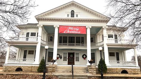 Holiday Christmas Tour 2022 of The Historic and Charming Seelye Mansion in Abilene | Christmas ...