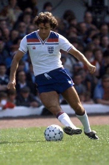 Trevor Francis England 1982 🏴󠁧󠁢󠁥󠁮󠁧󠁿