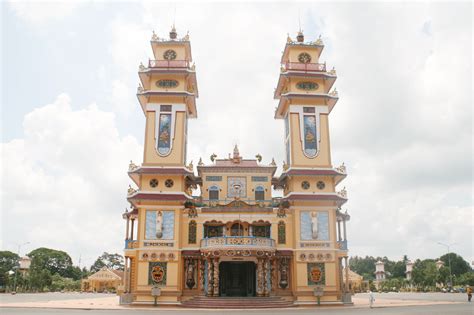 Kaleidoscope of Colors at Cao Dai Temple, Vietnam | Oh My Janey