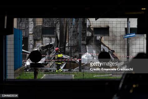 Linate Airport Disaster Photos and Premium High Res Pictures - Getty Images