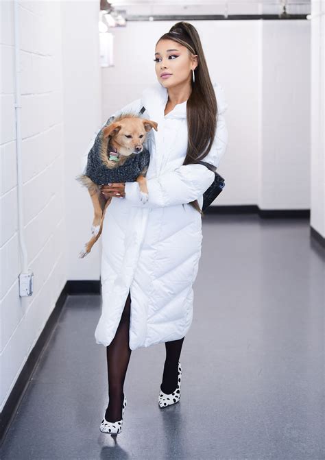 Ariana Grande in 2022 | Ariana grande, Ariana, Winter outfits