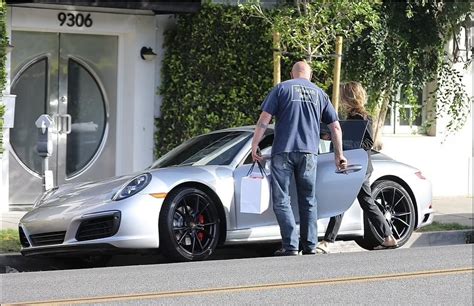 Jennifer Aniston has good taste in cars : r/Porsche