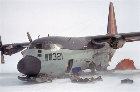 Antarctica Aircraft C 130 Hercules And Helicopter | Images and Photos finder