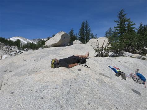 How to Trail Run the Enchantment Lakes in a Day - Cairn