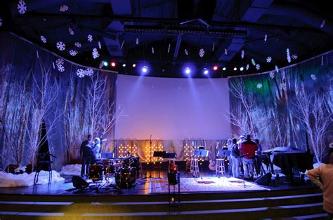 noid-5485949480_ee47f73d2b_b | Church stage design, Christmas stage design, Christmas stage