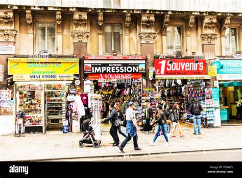 London Souvenir shops, Souvenir shops London UK, Souvenirs London UK, London Souvenirs, London ...