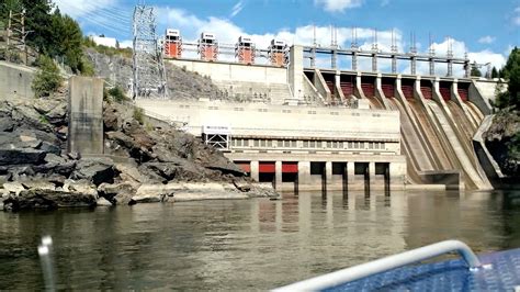 Waneta Dam Expansion (Jet Boat View) - YouTube