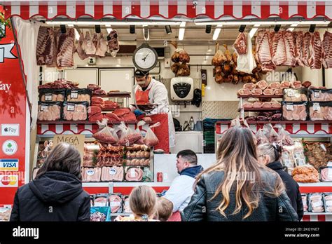 Mobile butchers van hi-res stock photography and images - Alamy