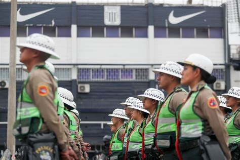 Policía Nacional del Perú estará presente en el clásico del futbol ...