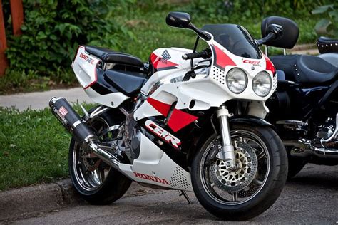 Honda CBR | Honda fireblade, Sports bikes motorcycles, Honda cbr