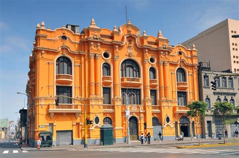 Lima, la ciudad de los balcones