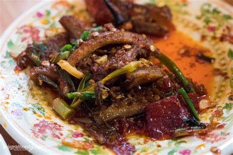 Bhutanese Food: 25 Best Dishes To Eat When You're In Bhutan! | Food, Bhutan food, Food culture