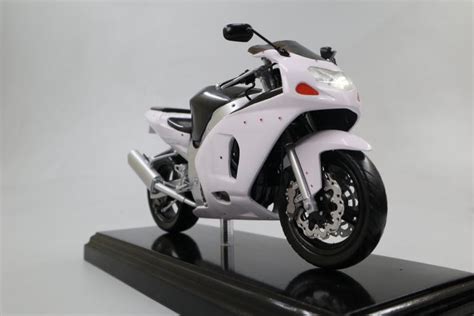 Suzuki GSX-R600 Bike Custom Model | Detailed Motorcycle