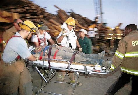 Texas A&M bonfire collapse still a scar for Aggies everywhere 18 years after killing 12