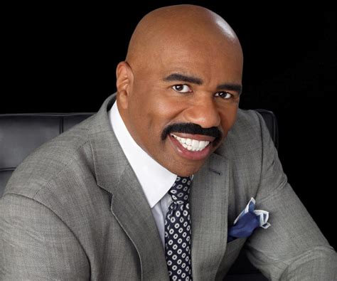 Steve Harvey Biography - Facts, Childhood, Family Life & Achievements